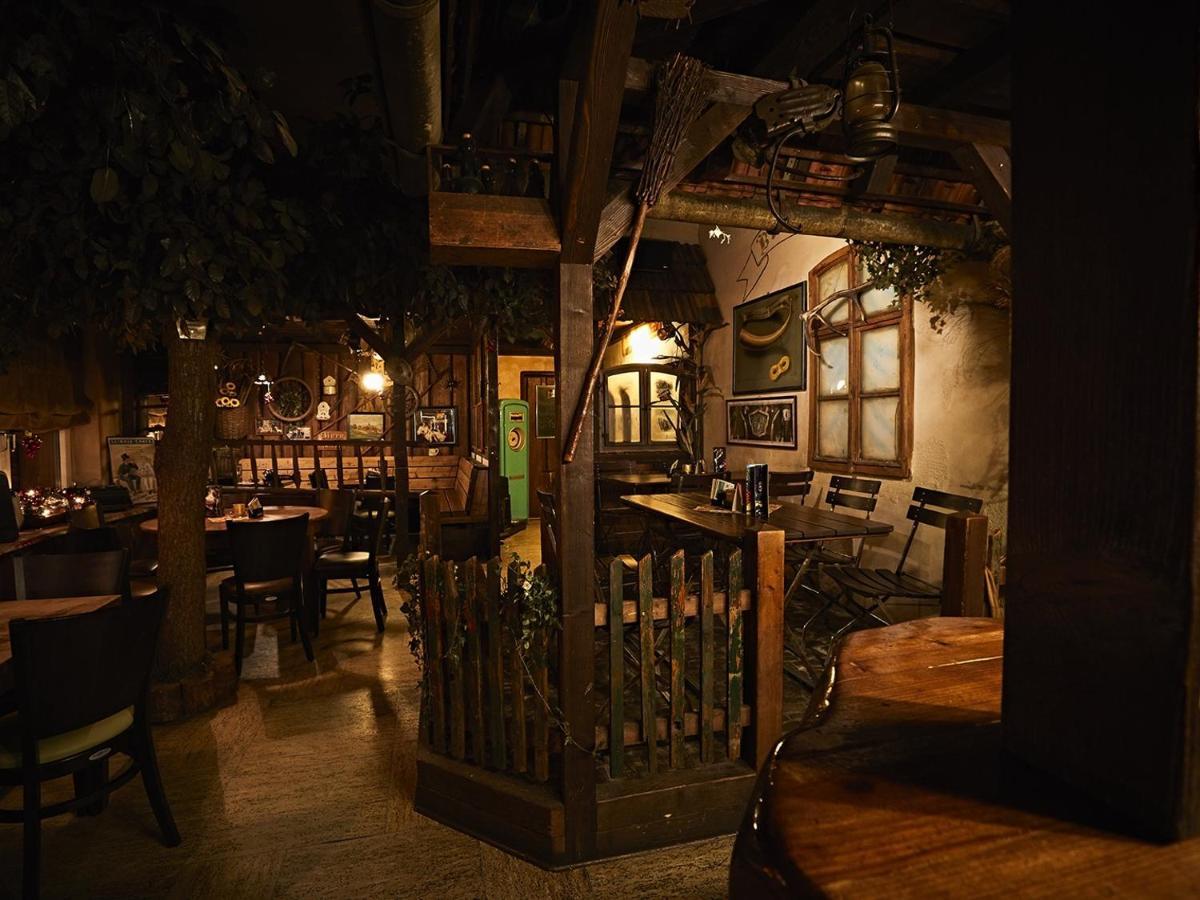 Pension Ruessel-Pub Sangerhausen Ngoại thất bức ảnh