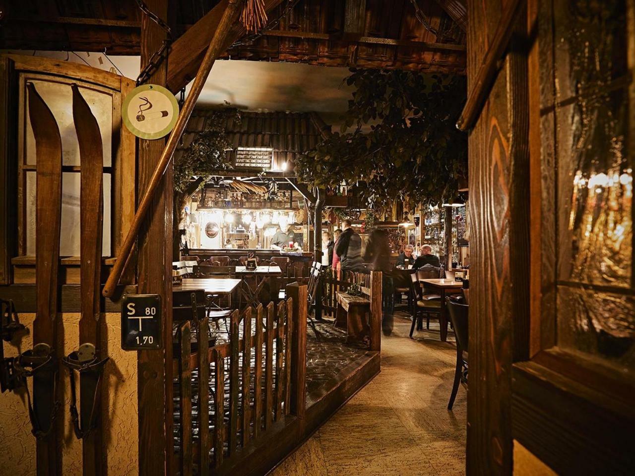 Pension Ruessel-Pub Sangerhausen Ngoại thất bức ảnh